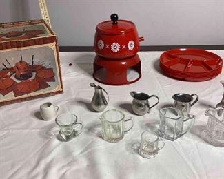 Fondue Set and Creamers