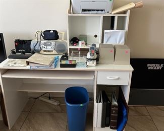 White Work Station