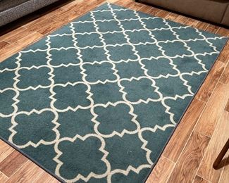 Mohawk Rug, approx 6' x4' Teal