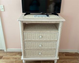 3 Drawer TV Stand