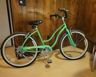 Earth Cruiser, like new condition