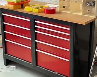 Tool bench