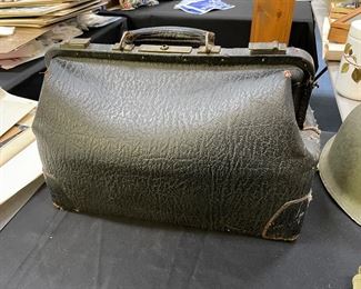 Old satchel / doctor's bag