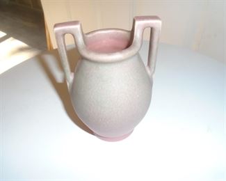 Rookwood Matte pink Glaze form 2558 dates 1924