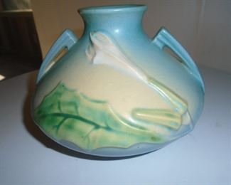 Roseville Thornapple 808 4 inch double handled vase
