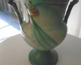 Green pinecone vase form 908-8 