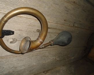 vintage horn