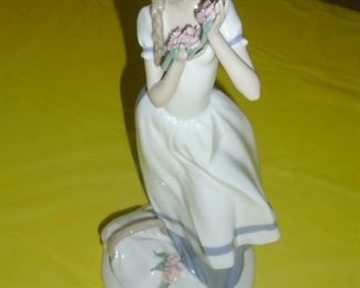 figurine