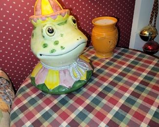Frog lamp