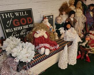 Did I mention dolls & Christmas....