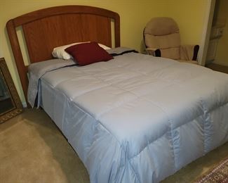 Full size bed & mattress