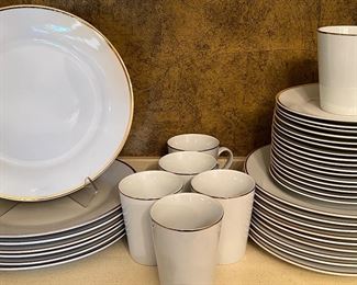 Colin Cowie Dinnerware