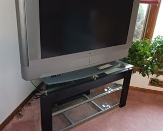 Large Sony television CRT