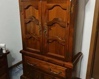 Wardrobe dresser 1980