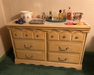 Dresser (1 of 2)