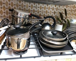 Kitchenwares Pots & Pans