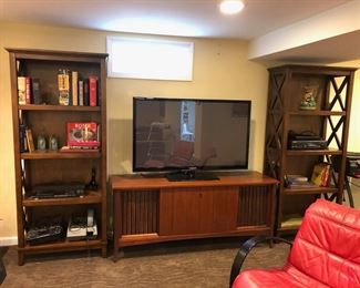 Mid Century Modern Credenza, TV, 2 Book Shelves