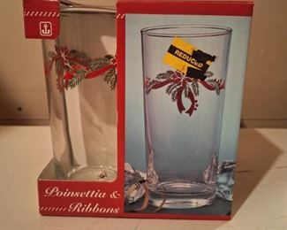 Anchor Hocking Poinsettia and Ribbons 4 Piece Iced Tea Glasses