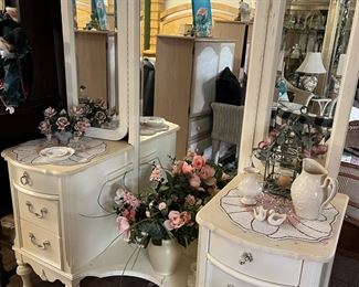Vintage Vanity $150