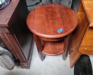 Small round table $15
