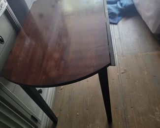Small drop Leaf table $35