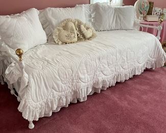 Twin bed with matress and trundle