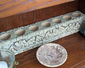 Last supper stone candle holder