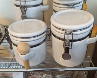 Kitchen canister set