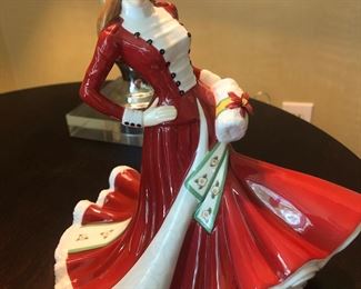 PLENTY OF ROYAL DOULTON FEMALES!