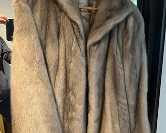 Mink Fur Coat - Gorgeous! 