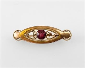 Fine 9K Yellow Gold Victorian Ruby Pin Brooch
