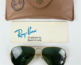 Vintage Ray Ban Green Aviator Sunglasses W/ Case & Paperwork
