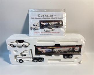 Miniature Collectible CORVETTE CAR CARRIER - 1953 CORVETTE RALLY - ERTL DIE CAST - GMC SLEEPER AERO
