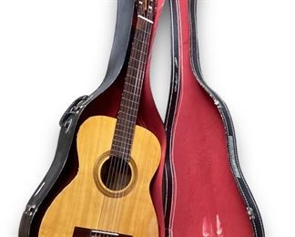 Valdez Hand Made 1960s Classical Guitar Imported by Espaa Guitars Model: V63 w/ Had Shell Carrying Case!
