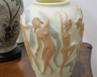 Consolidated / Phoenix art glass vase