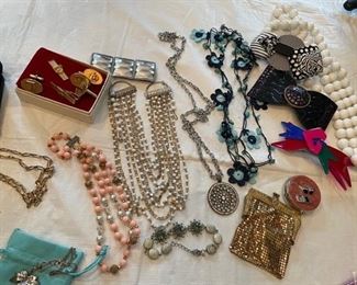 Costume jewelry 