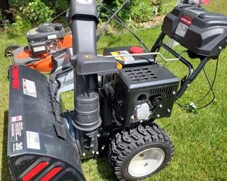 Giant Troy-Bilt snowblower mint condition
