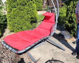 Suspended swinging dream lounger