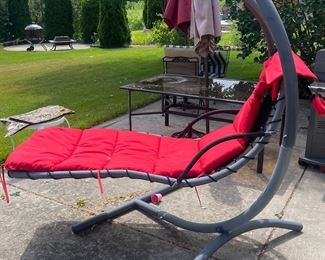 Outdoor dream floating lounger