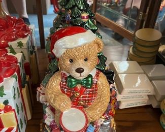 Cookie jars - many Radko