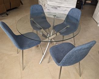 43" round glass top dinette set