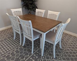 Dining set w/6 chairs