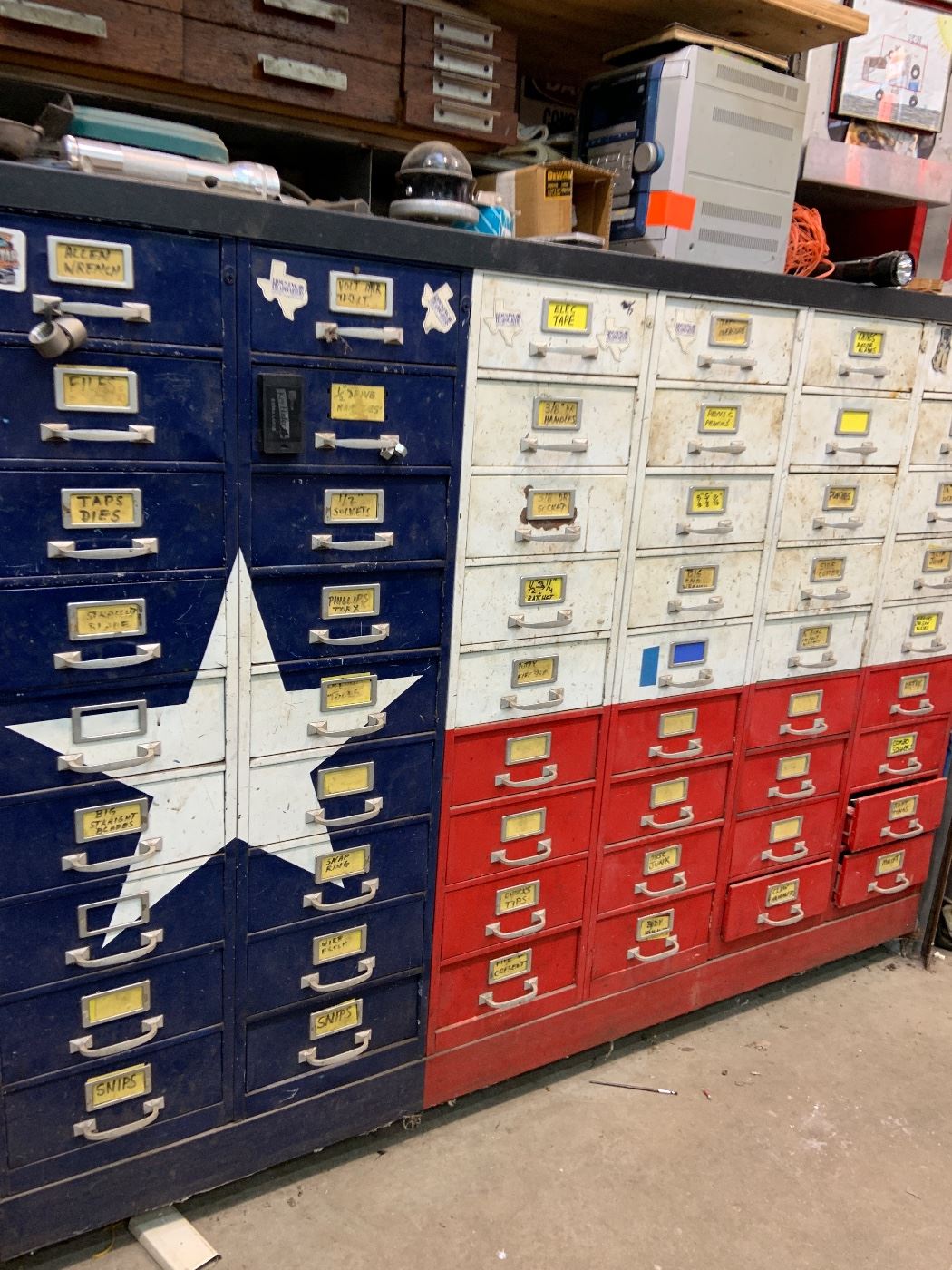 tool cabinet with TX flag, mounted on a rolling cart