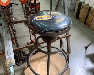 stool on wheels