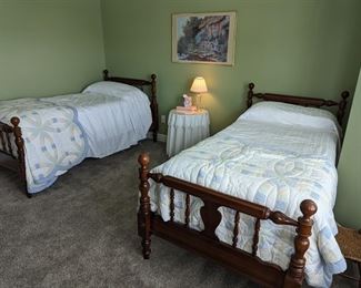 Matching twin beds w/solid wood headboard & footboard