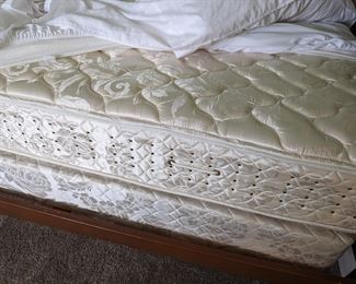 Matching twin beds w/solid wood headboard & footboard