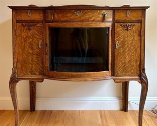 Small Oak Buffet
