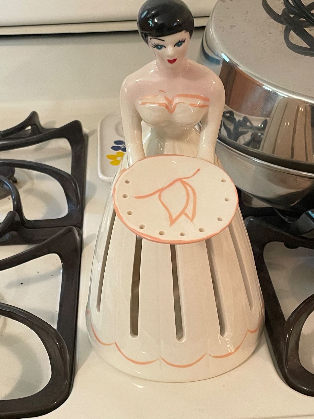 The Furniture Girl Estate Sale in Council Bluffs, IA starts on 7/7/2023