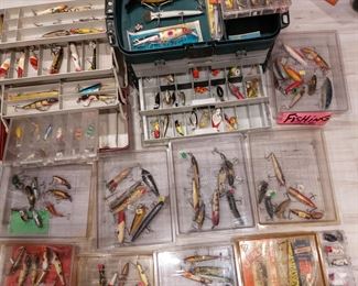 LOTS OF VINTAGE FISHING LURES..ALOT OF THEM ARE WOOD ONES