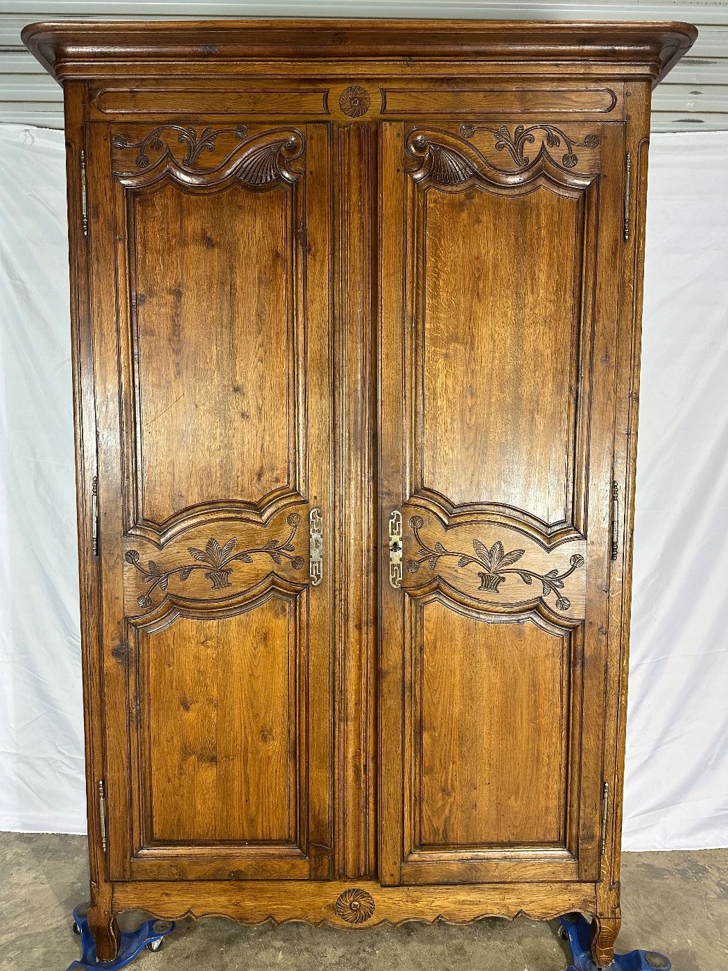 Unbeatable 500+ lot Online Antique Auction starts on 6/28/2023